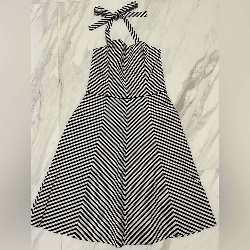 White House Black Market, size 4, black and white striped dress